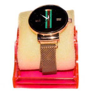 Montre GUCCI - bracelet en fer- aiment