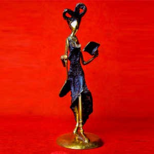 Abstraite Liseuse - en bronze - 20 cm