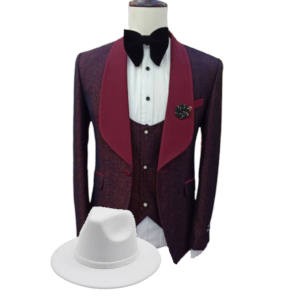 Smoking pour homme à revers rouge bordeaux