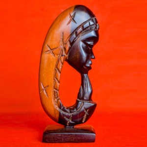 Vierge Marie - en bois d'ébène - 16 cm de hauteur