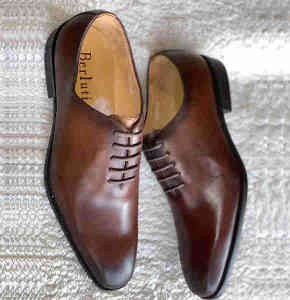 Soulier en cuir berluti