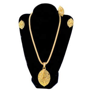 Petite Chaine - 2 grammes d'or - moins cher - Boucles d'oreille - modèle 1